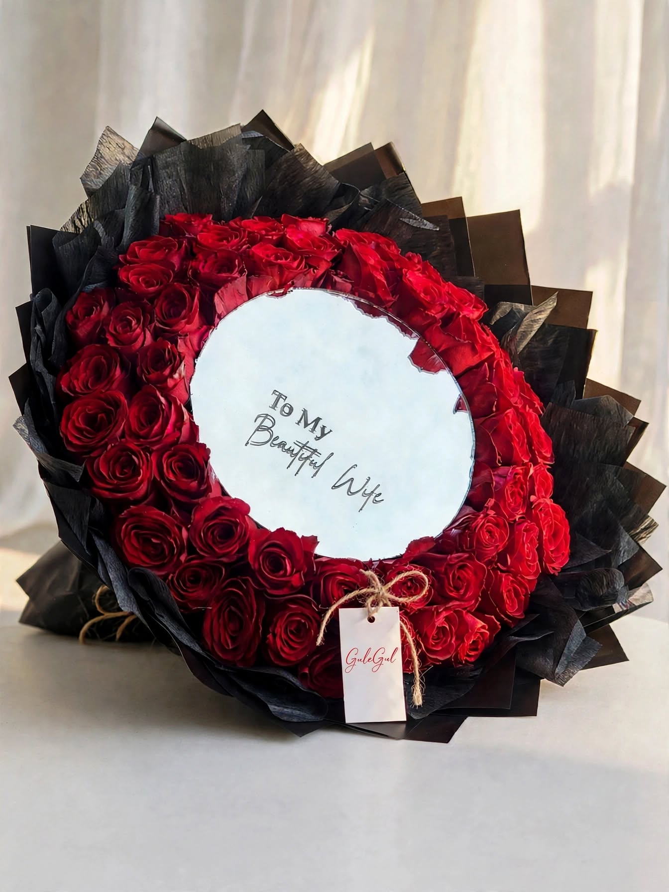 Red Rose Bouquet with Message Card — GuleGul Flowers